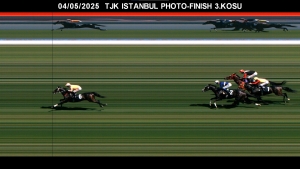 &Uuml;&ccedil; yaşlılığına kazanarak başladı.